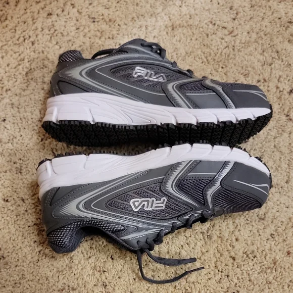 Fila Womens Running Sneakers Size 8.5 - Picture 2 of 5